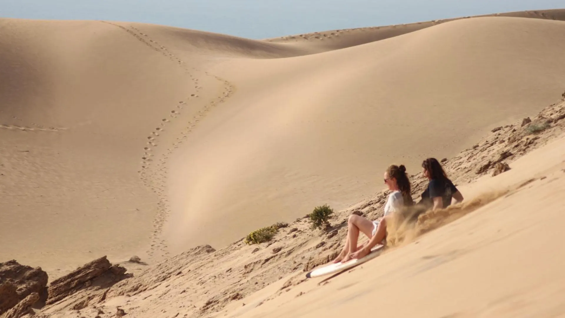 Daire Surf And Hike With Moroccan Break Agadir
